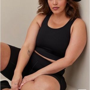 TORRID NWT Black Longline Sports Bra
